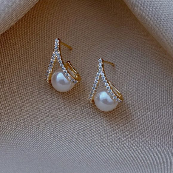 Elegant Rhinestone Teardrop Pearl Earrings - Picture 7 of 11